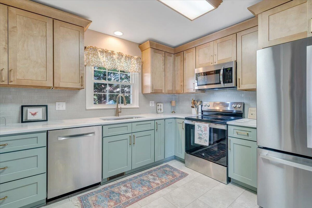 3431 Ashmeade DR - Photo 13