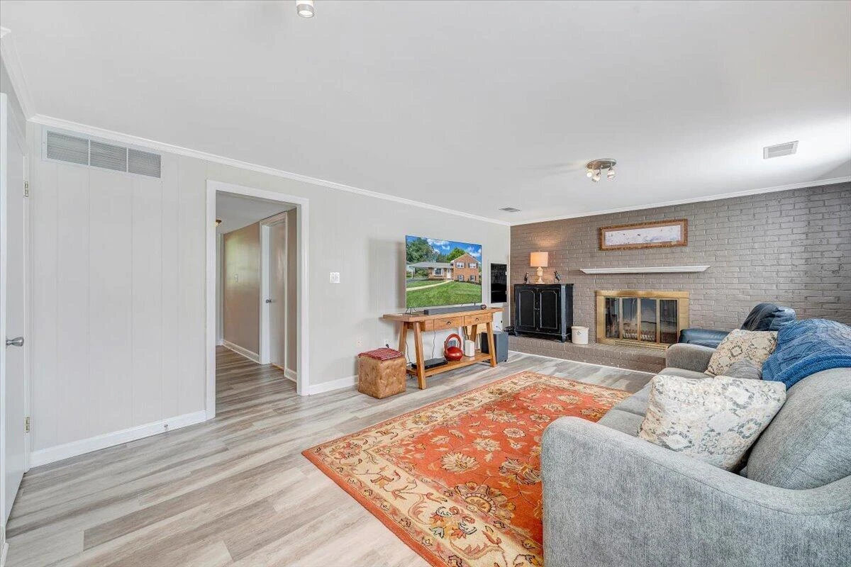 3431 Ashmeade DR - Photo 28