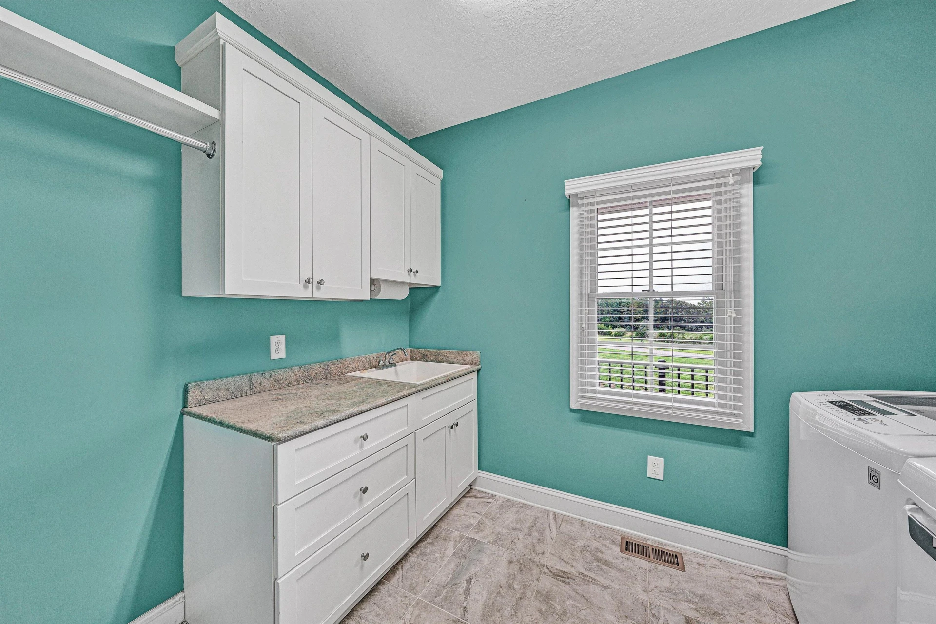 84 Landfall DR - Photo 33