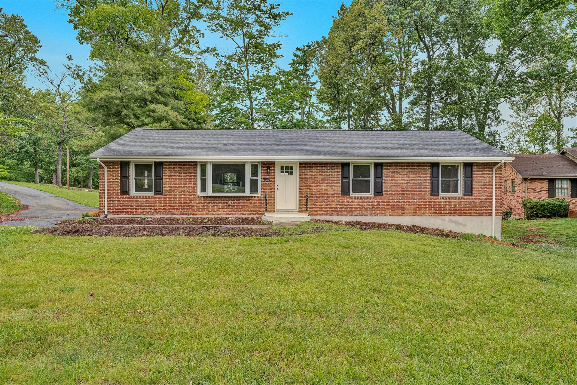 4549 Kirkwood DR
