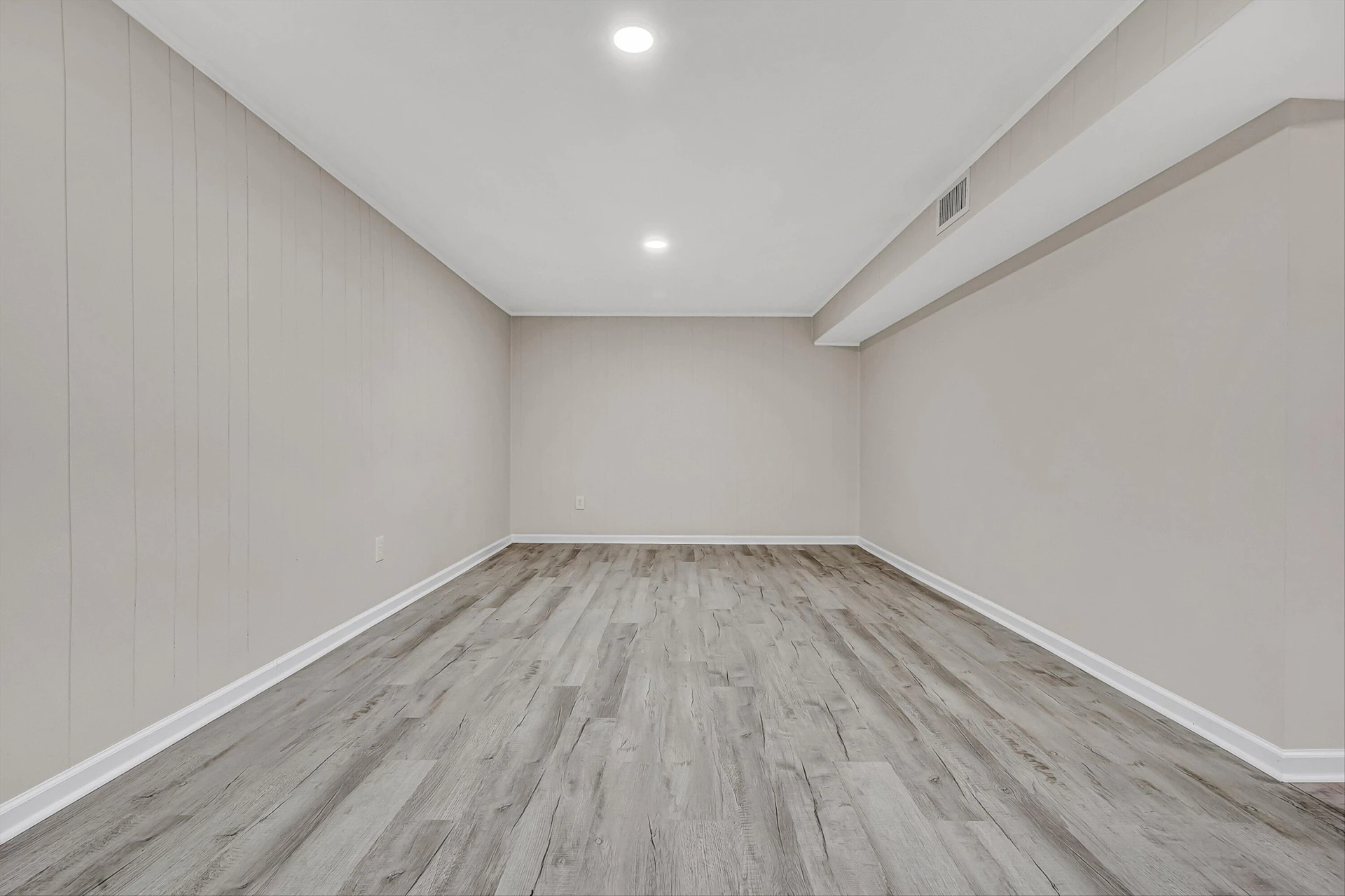 4549 Kirkwood DR - Photo 24