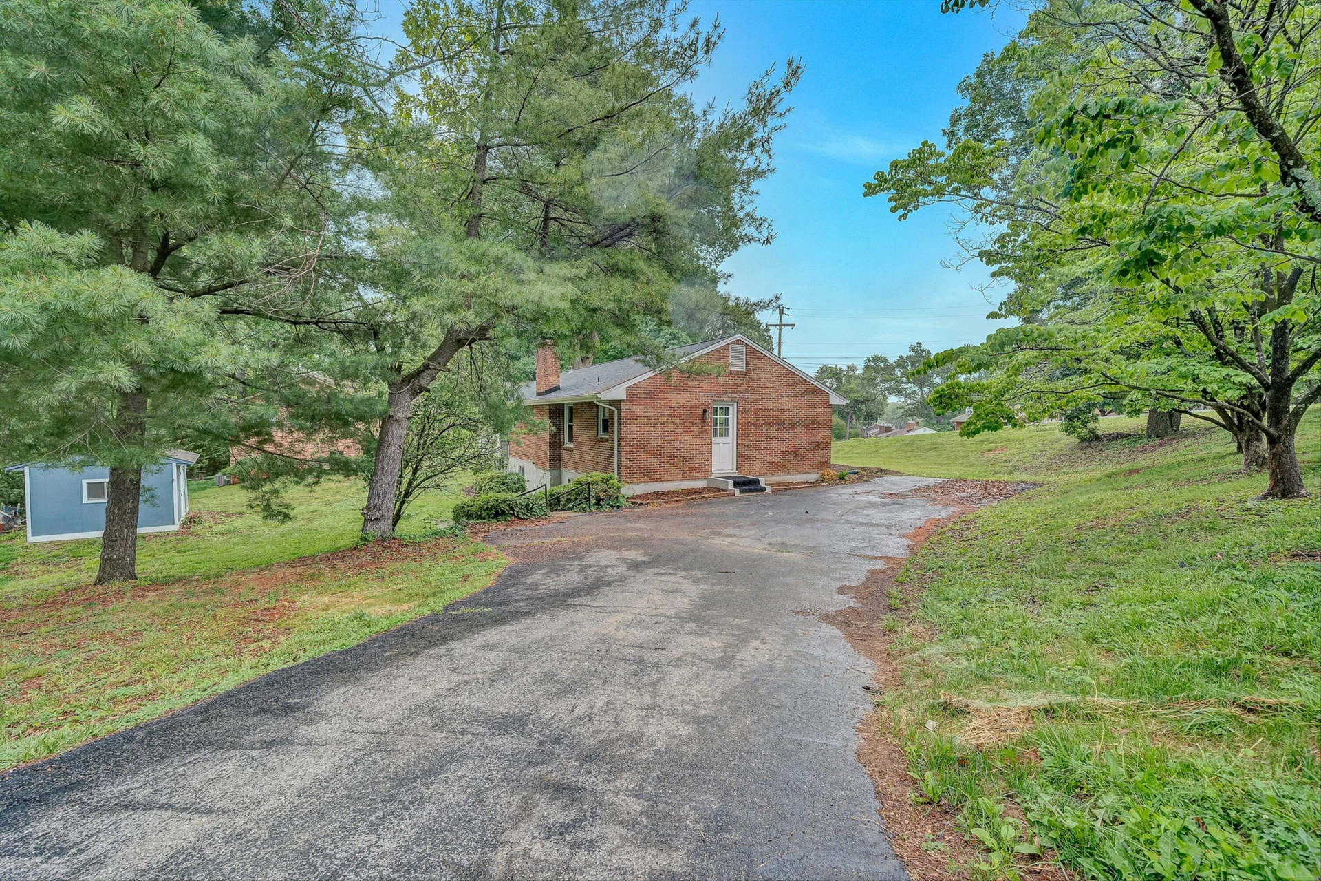 4549 Kirkwood DR - Photo 30