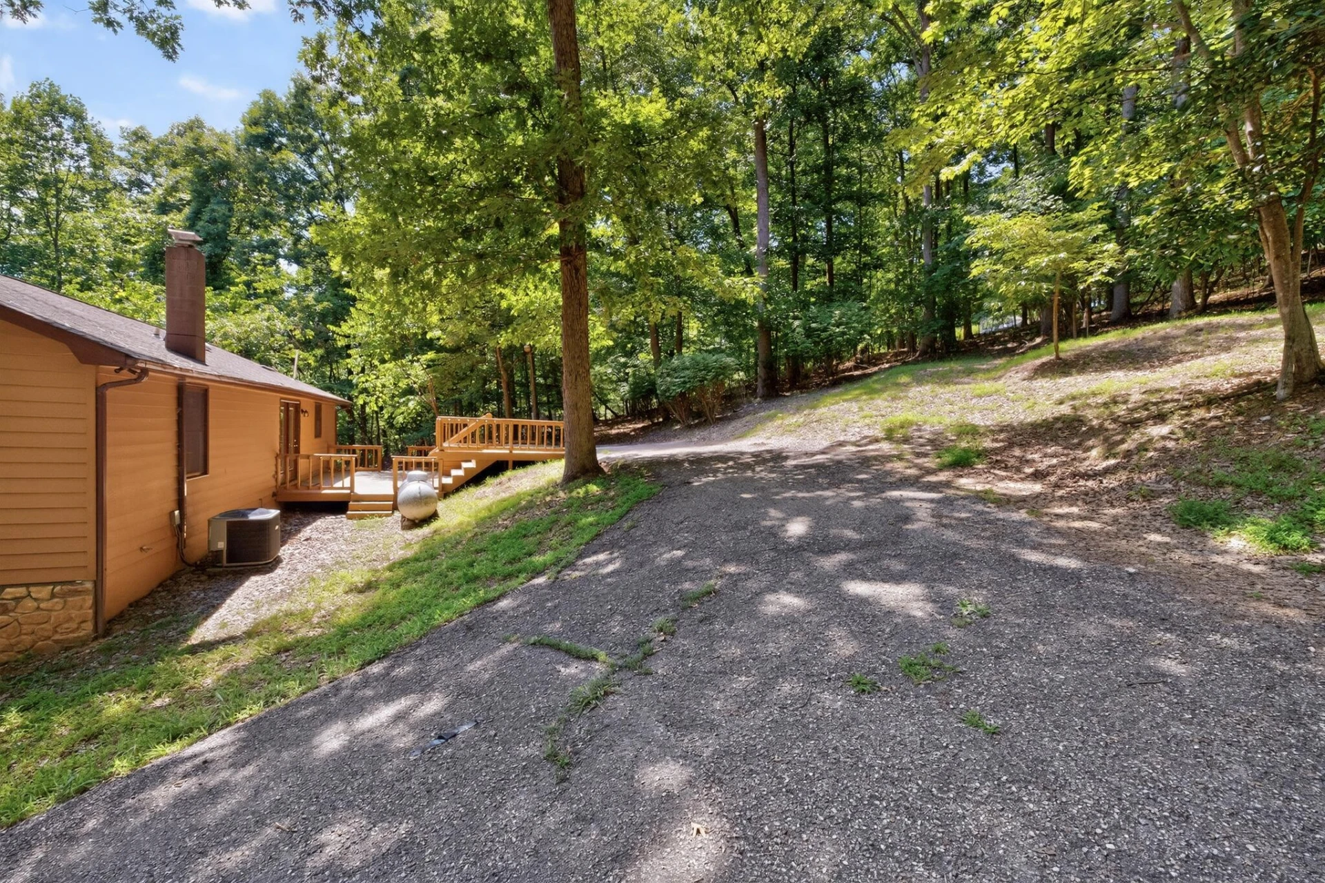 427 Reid RD - Photo 2