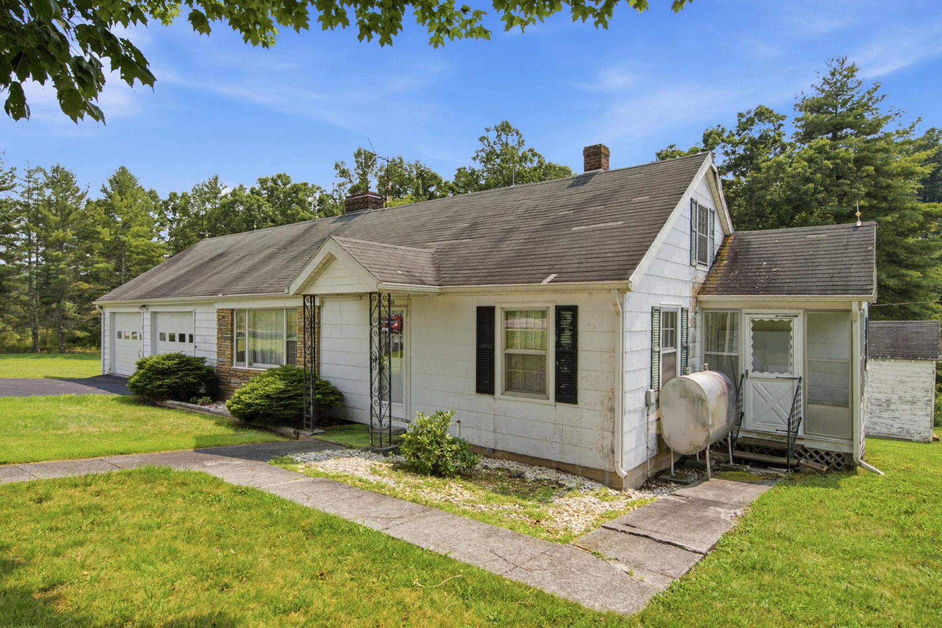 502 Alum Ridge RD NW - Photo 3