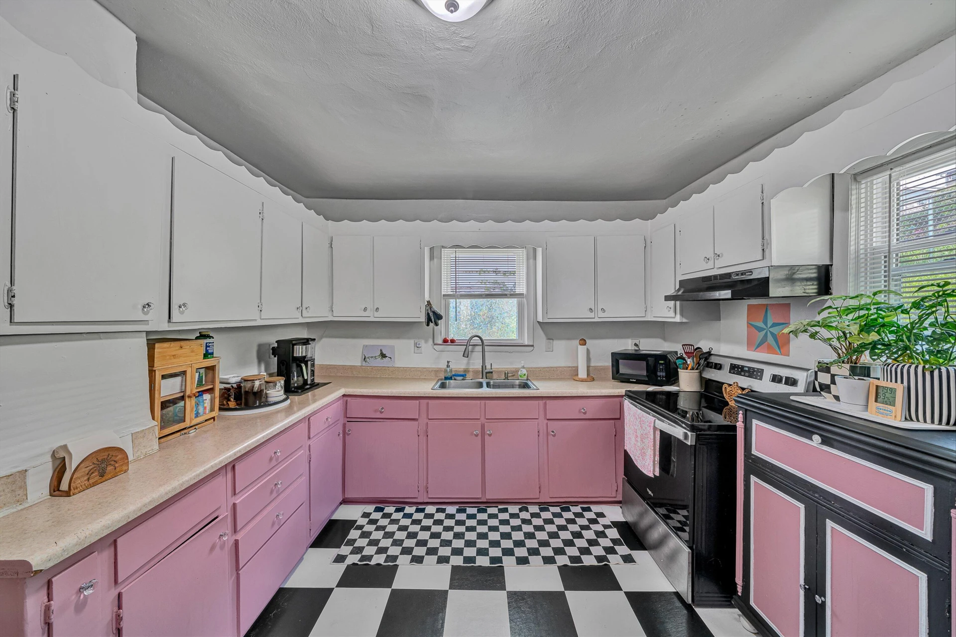 619 Madison AVE NW - Photo 8