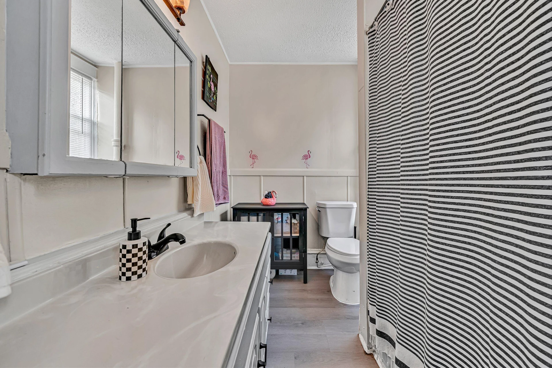 619 Madison AVE NW - Photo 16