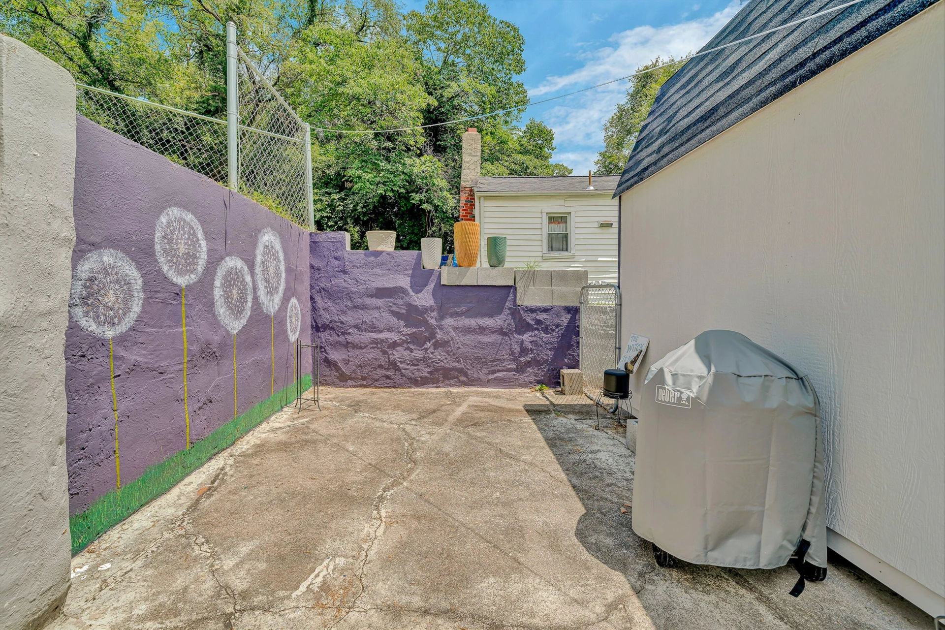 619 Madison AVE NW - Photo 23