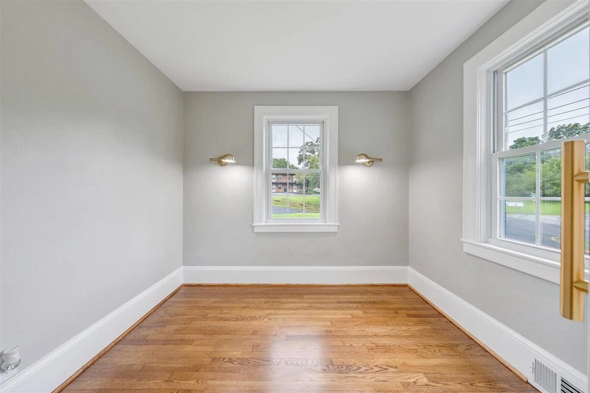 118 E Virginia AVE - Photo 11