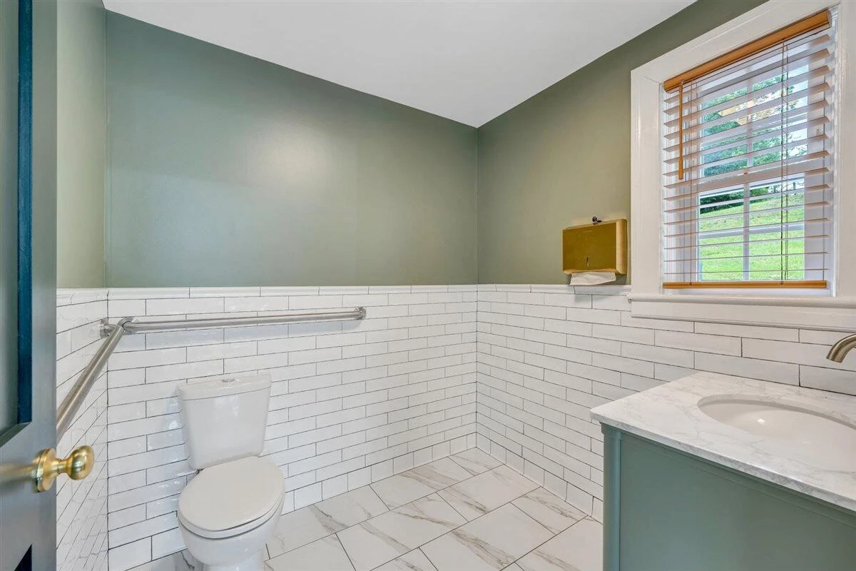 118 E Virginia AVE - Photo 19