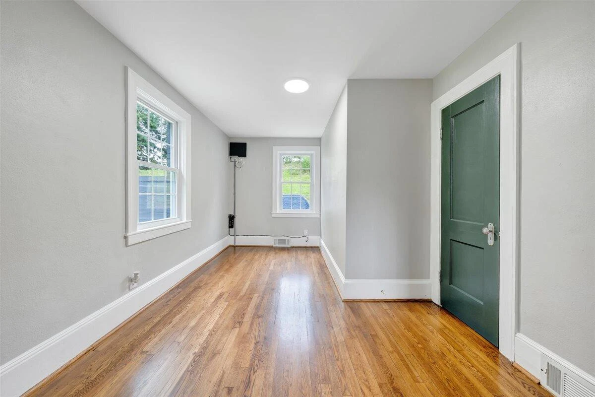 118 E Virginia AVE - Photo 21