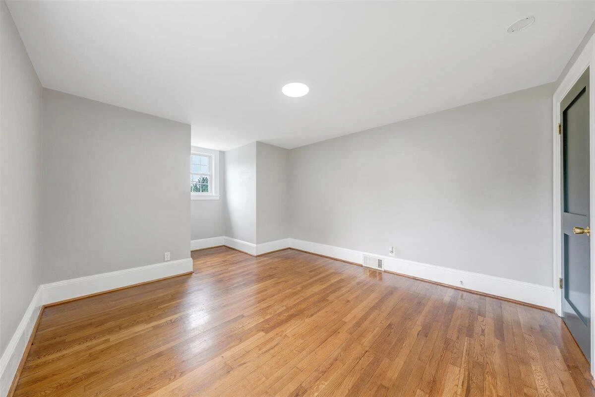 118 E Virginia AVE - Photo 23