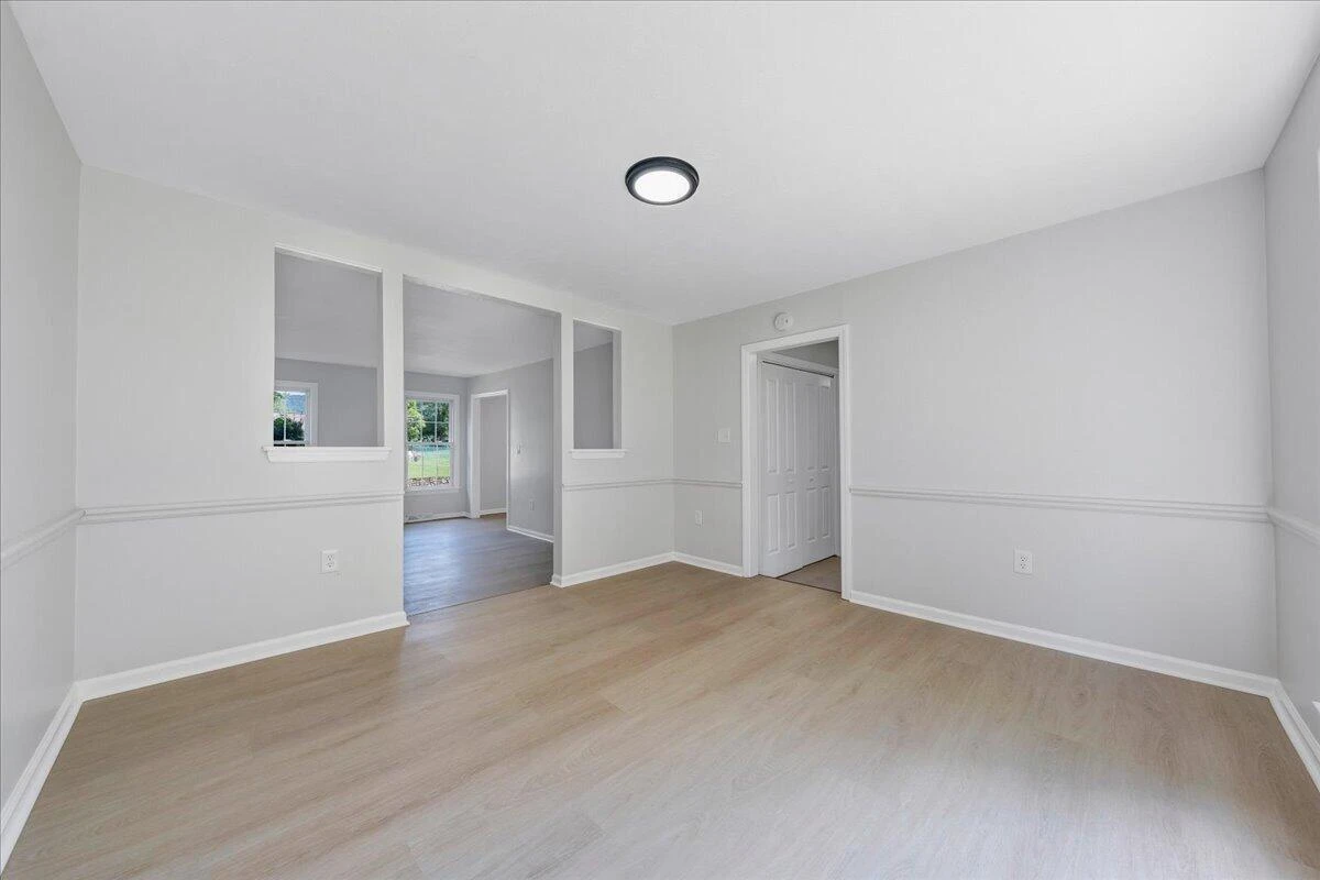 355 Knollwood DR - Photo 14