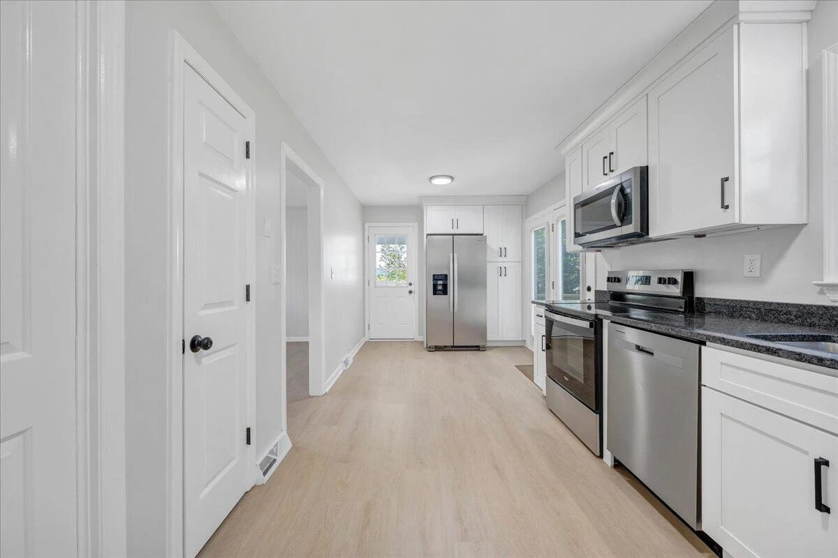 355 Knollwood DR - Photo 18