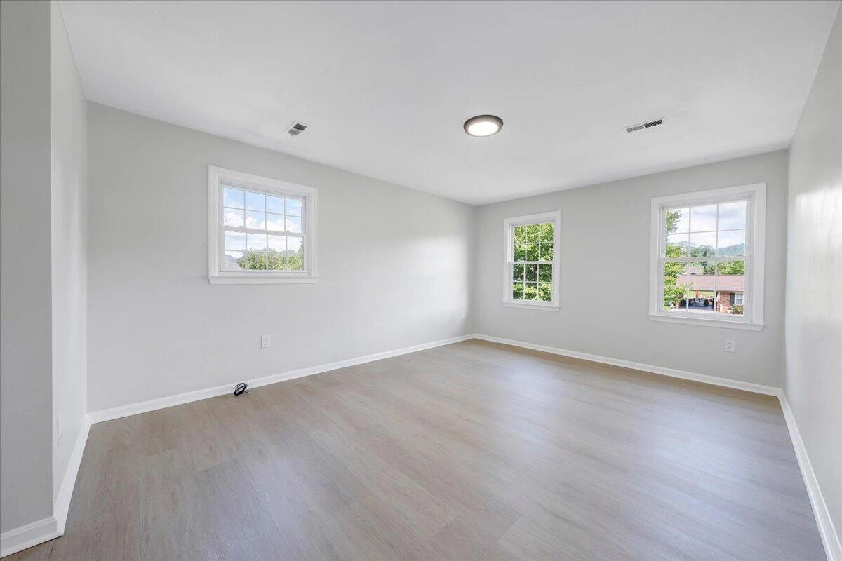 355 Knollwood DR - Photo 30
