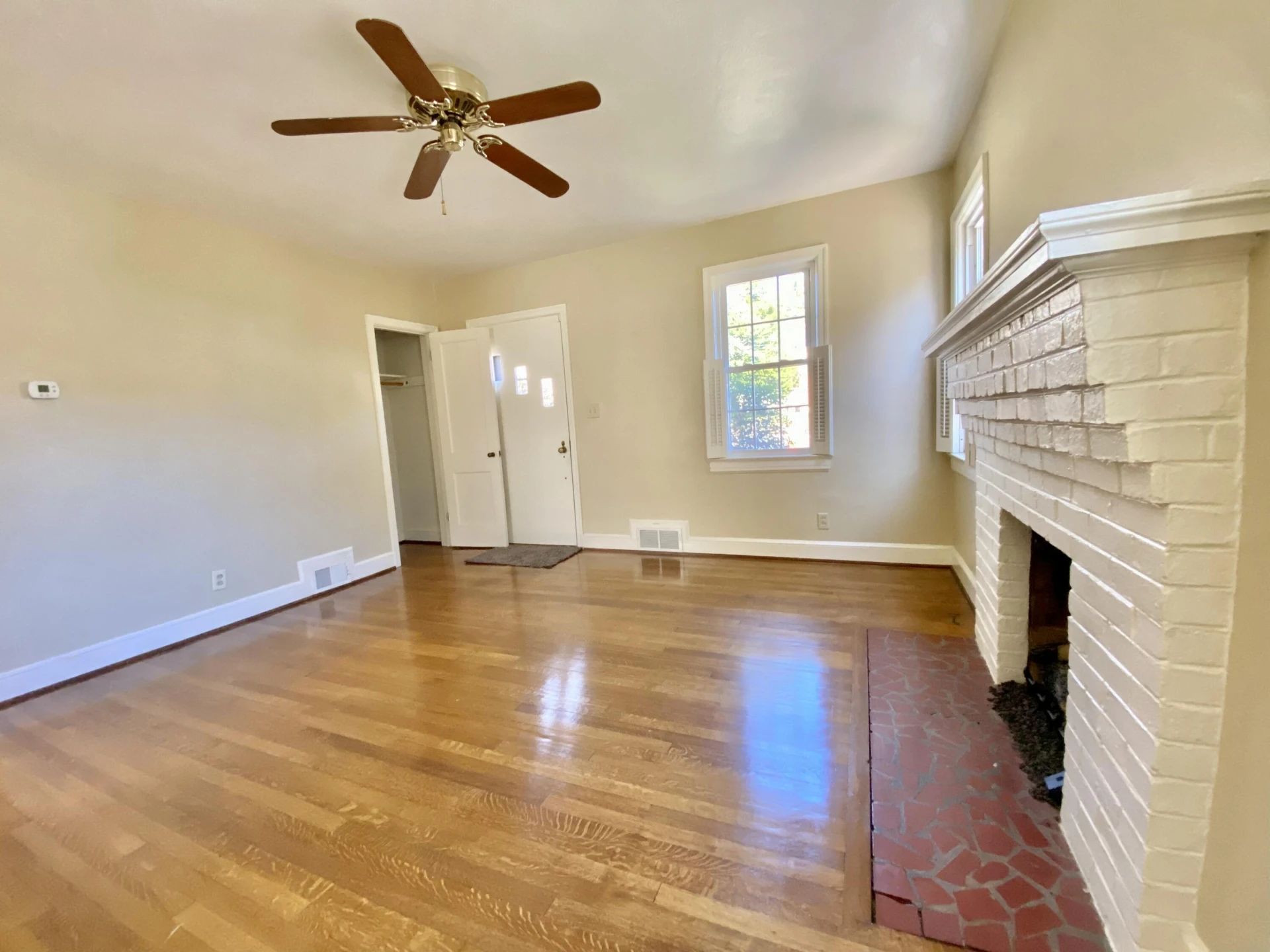 906 Brandon AVE SW - Photo 22