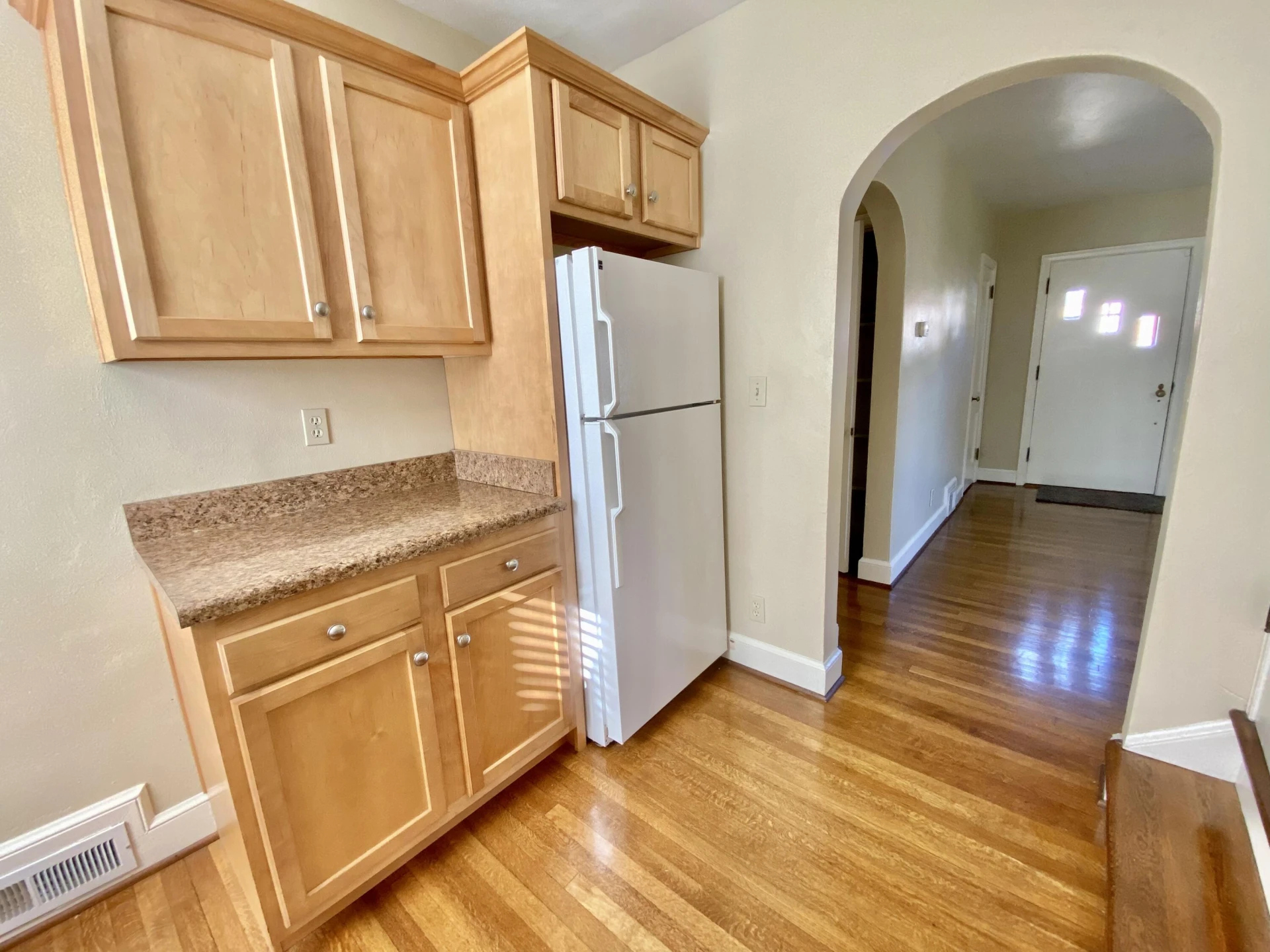 906 Brandon AVE SW - Photo 24