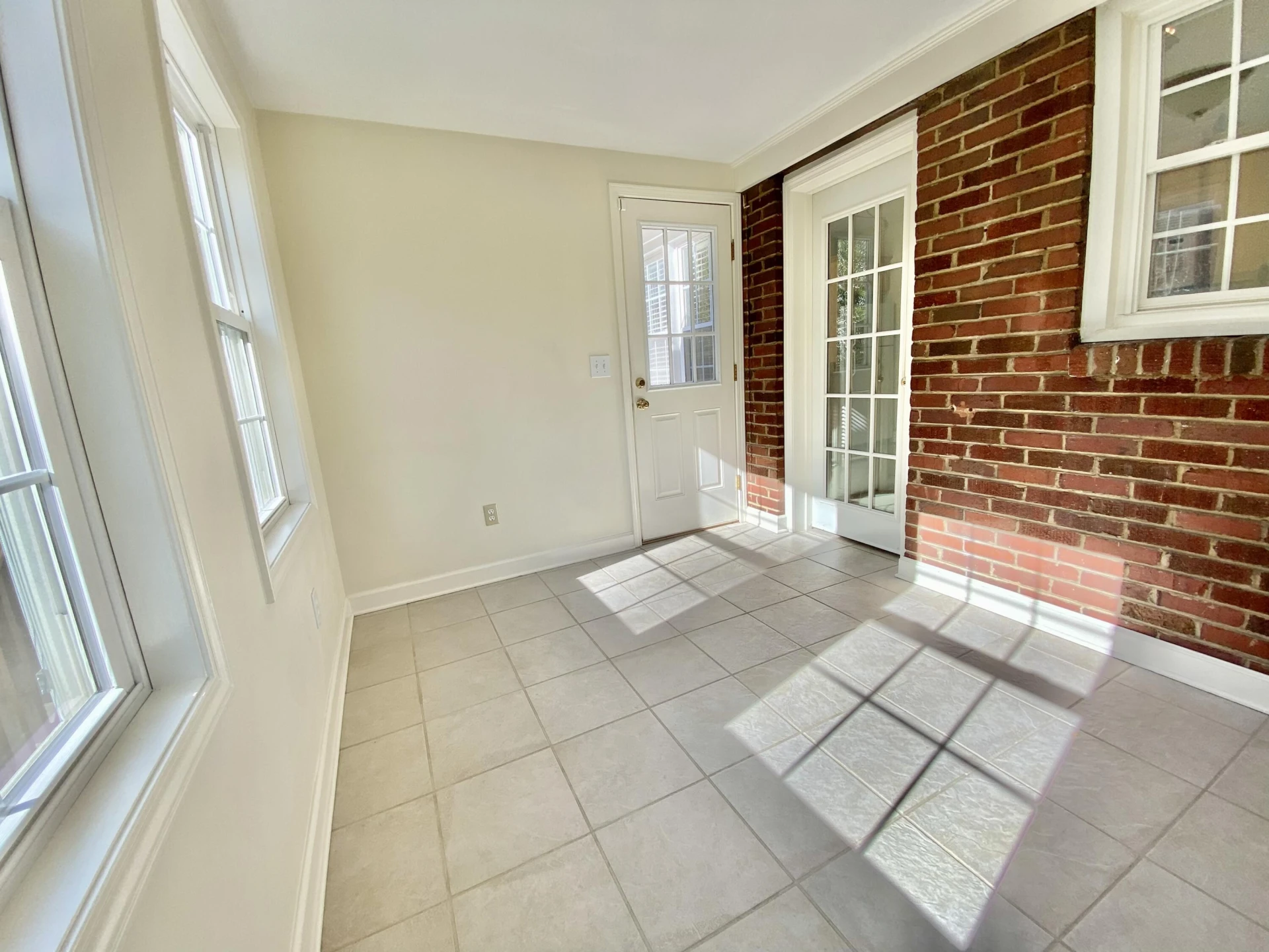 906 Brandon AVE SW - Photo 28