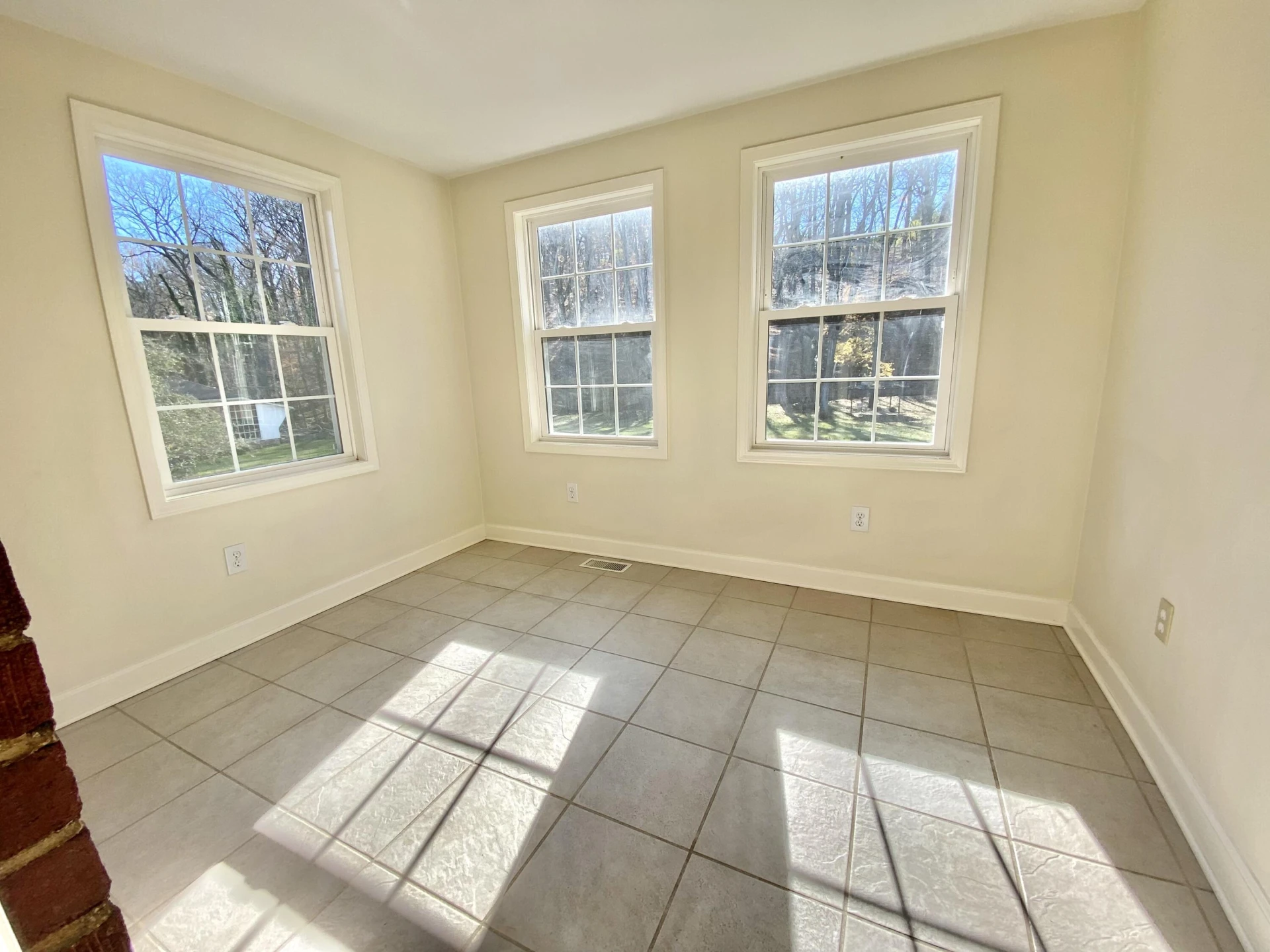 906 Brandon AVE SW - Photo 29