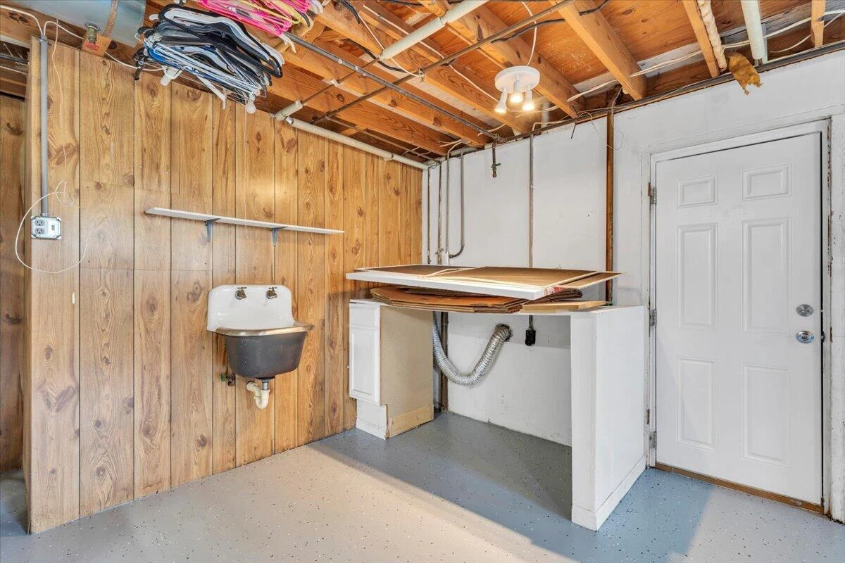640 Olney RD - Photo 48