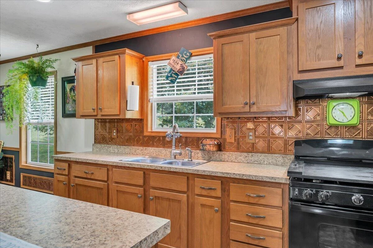 211 Wild Grass LN - Photo 16