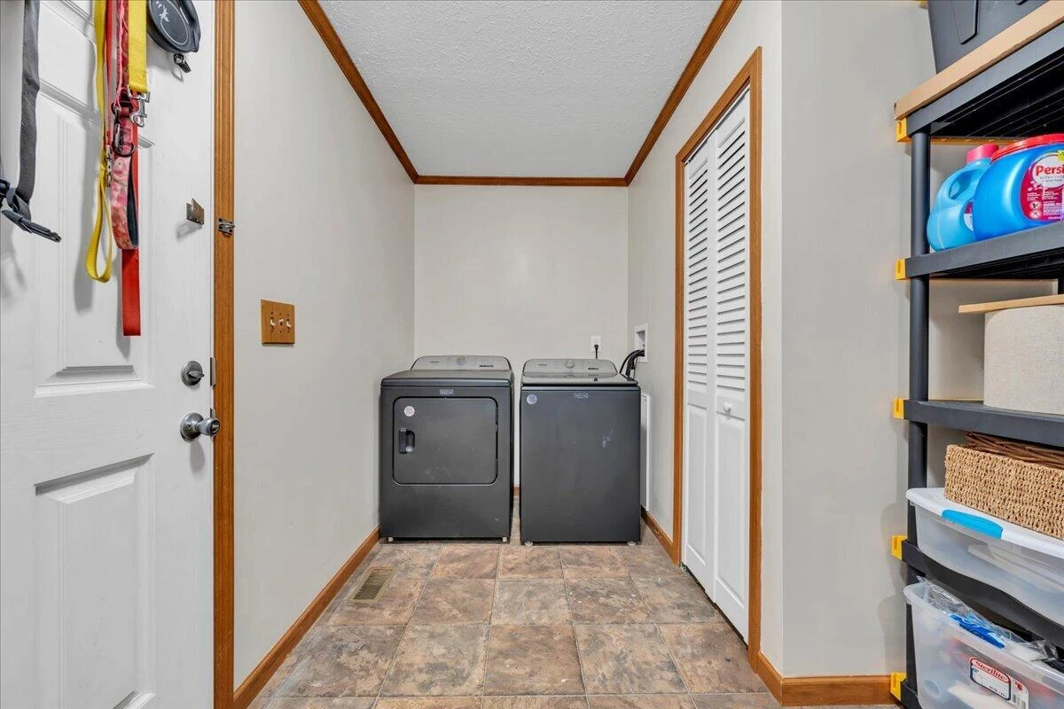 211 Wild Grass LN - Photo 21