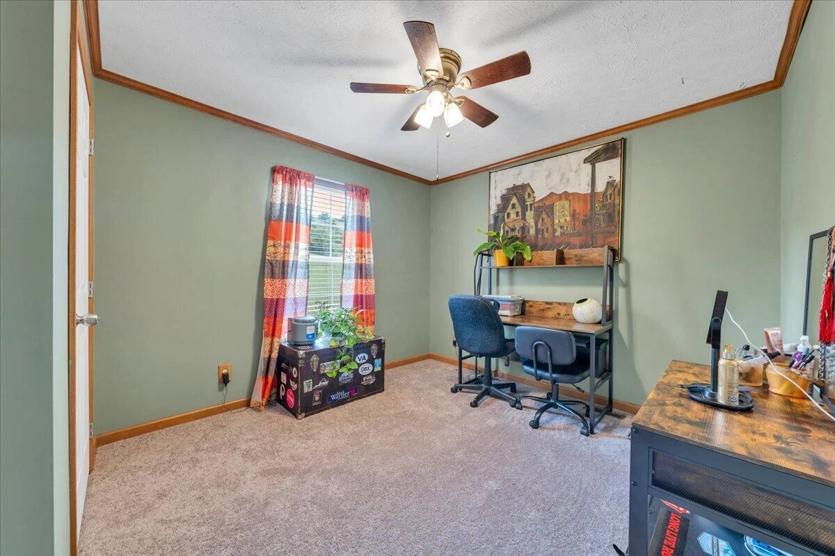 211 Wild Grass LN - Photo 30