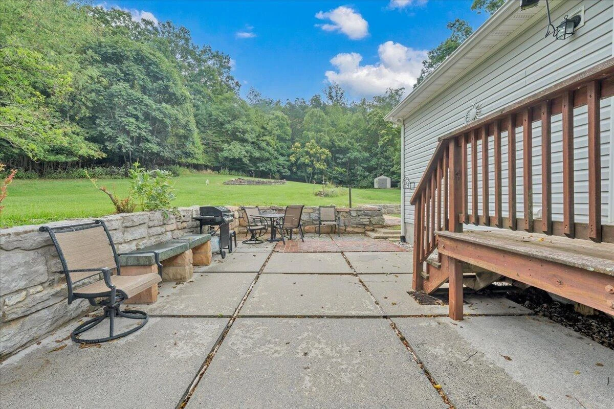211 Wild Grass LN - Photo 34