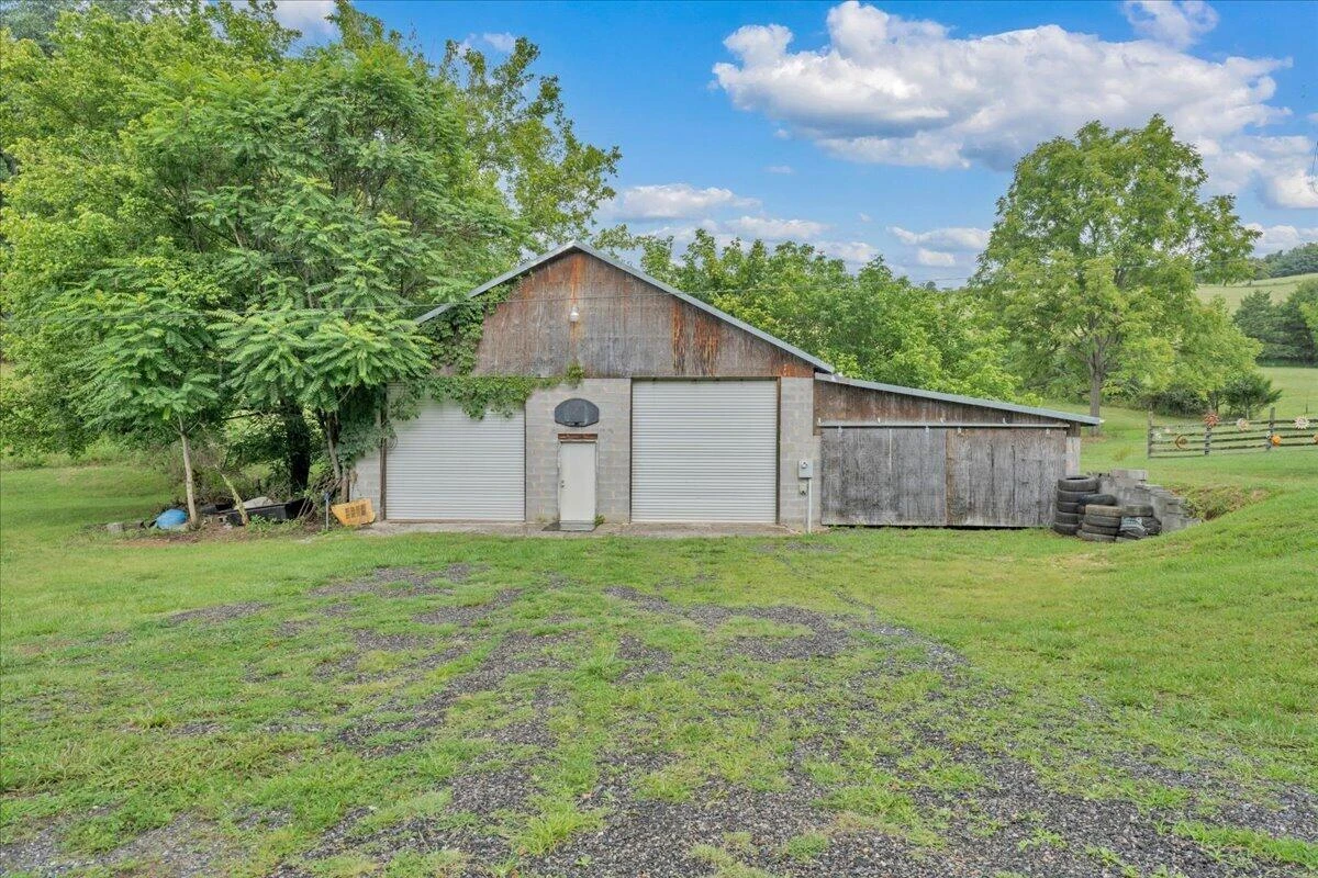 211 Wild Grass LN - Photo 36