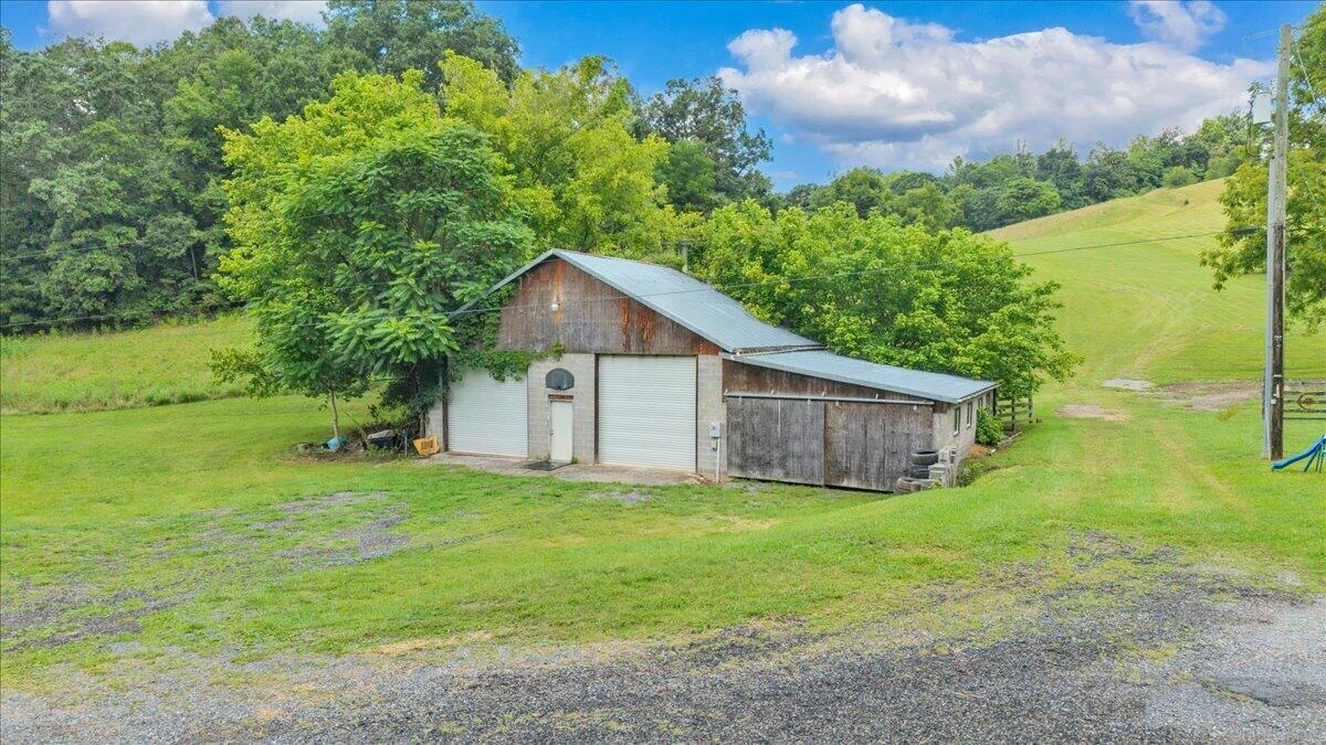 211 Wild Grass LN - Photo 43