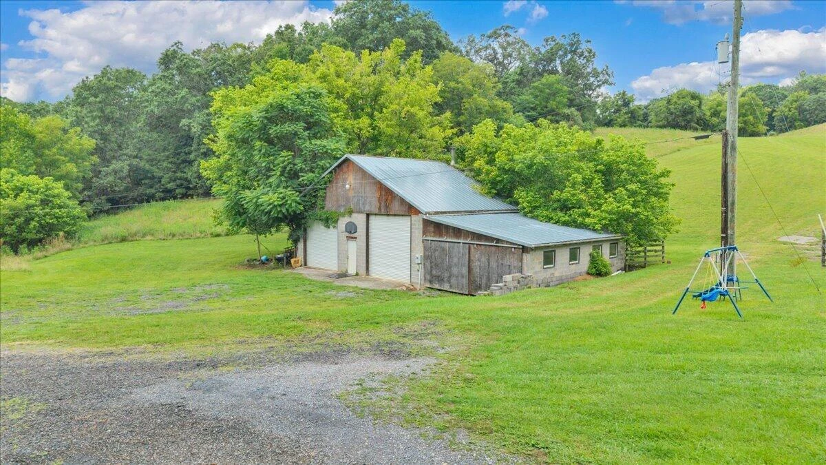 211 Wild Grass LN - Photo 44