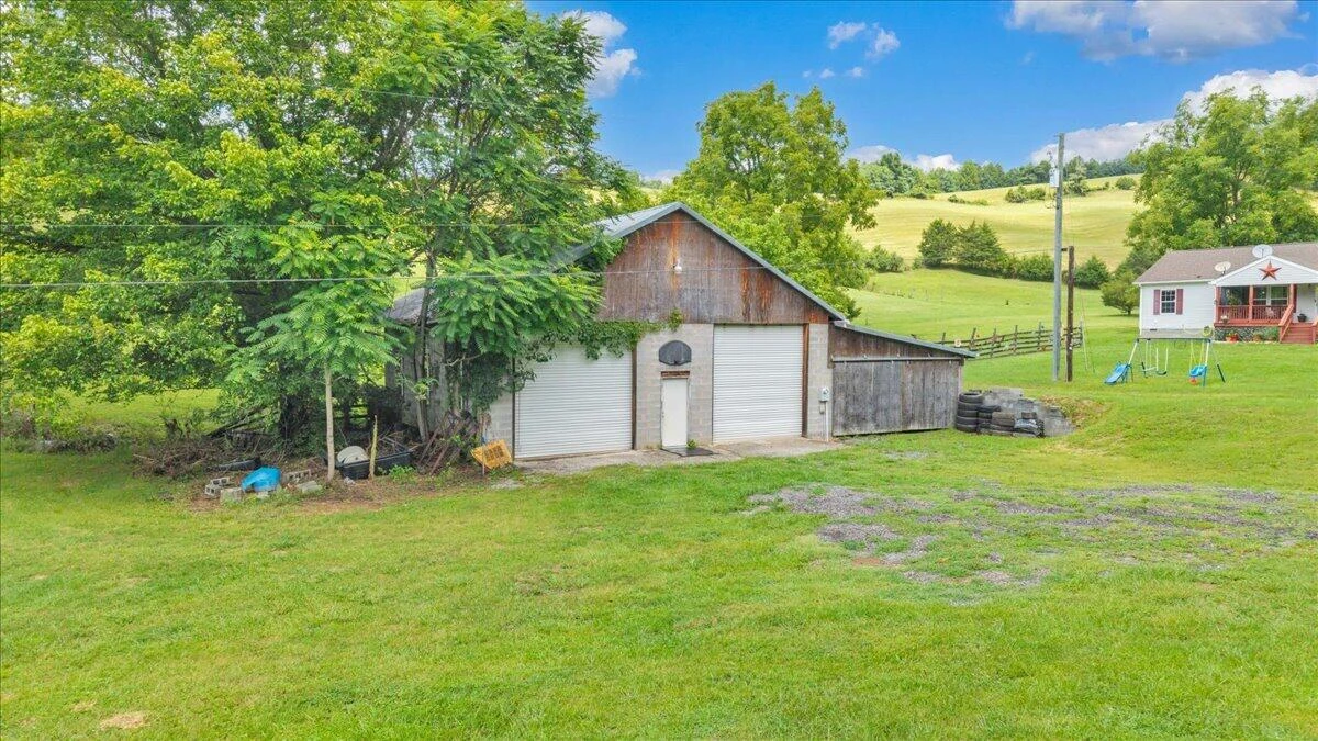211 Wild Grass LN - Photo 45