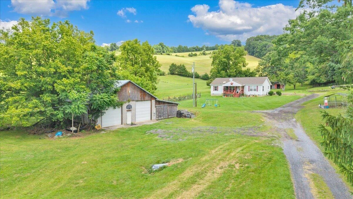 211 Wild Grass LN - Photo 46
