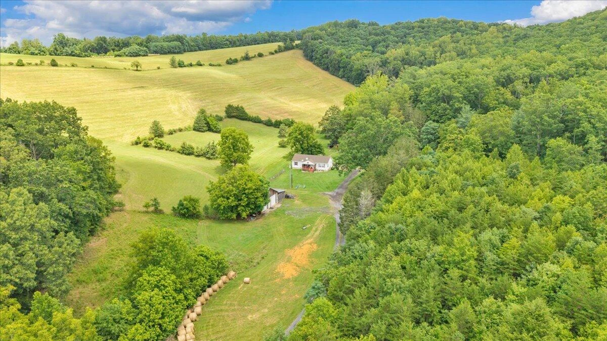 211 Wild Grass LN - Photo 52