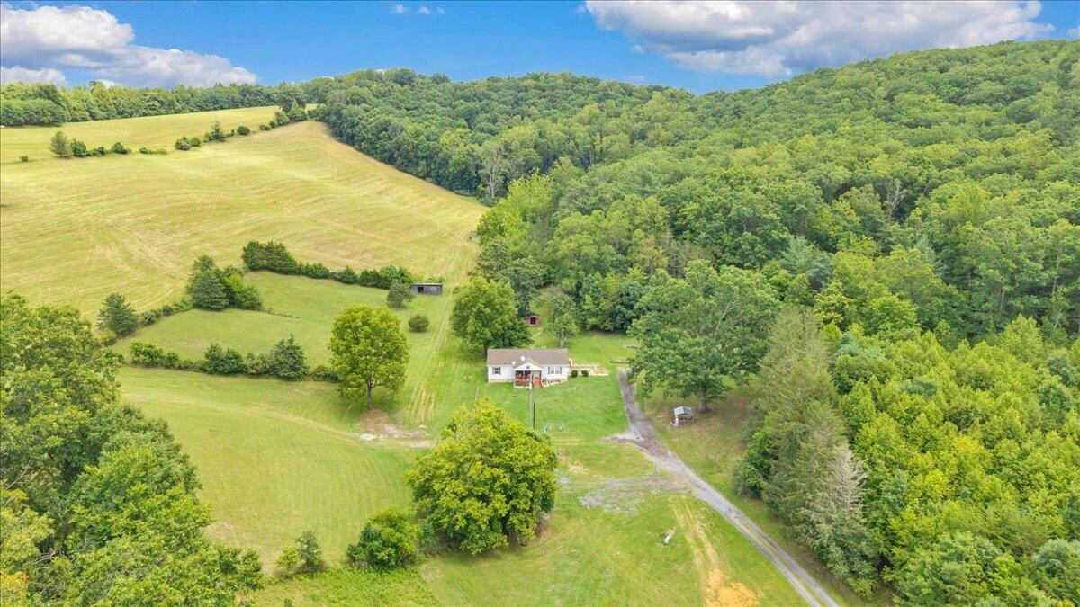 211 Wild Grass LN - Photo 58