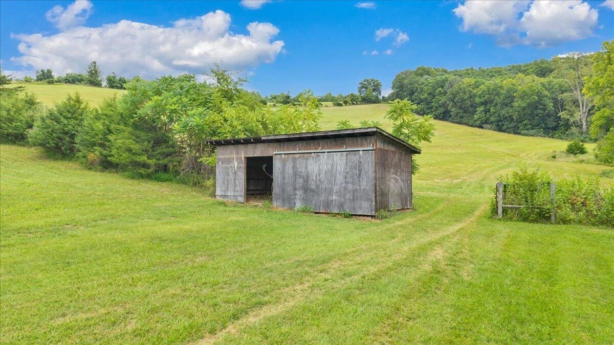211 Wild Grass LN - Photo 69