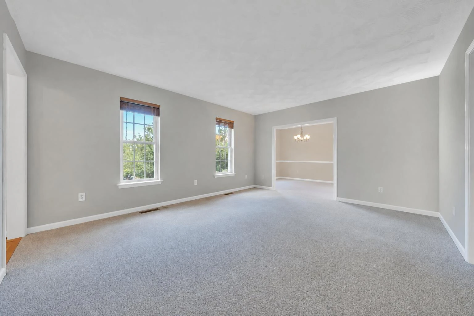 122 Yorktown RD - Photo 12