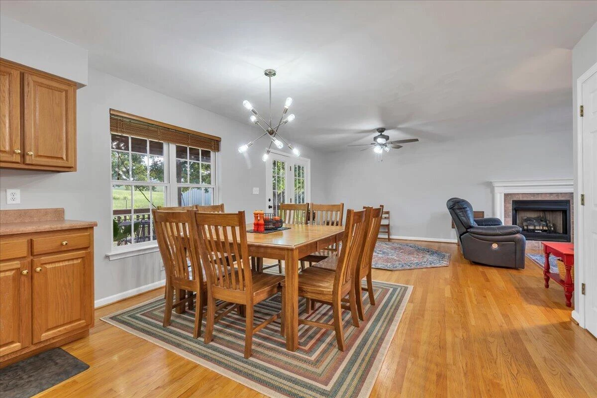 122 Yorktown RD - Photo 21