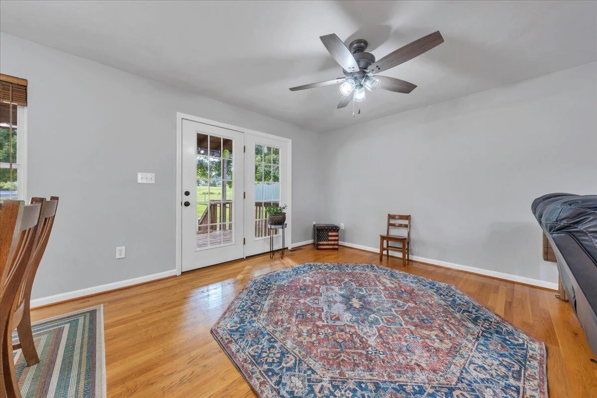 122 Yorktown RD - Photo 24