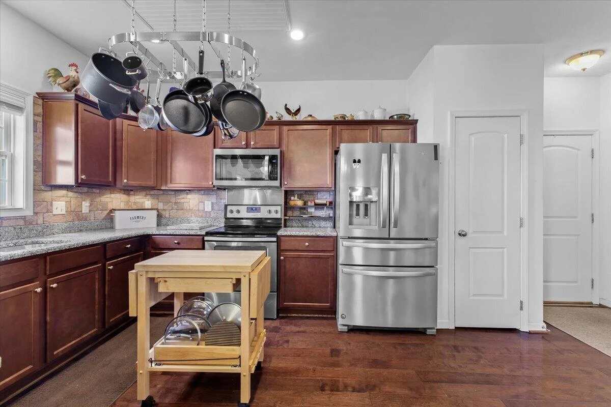 110 Roudabush DR NW - Photo 12