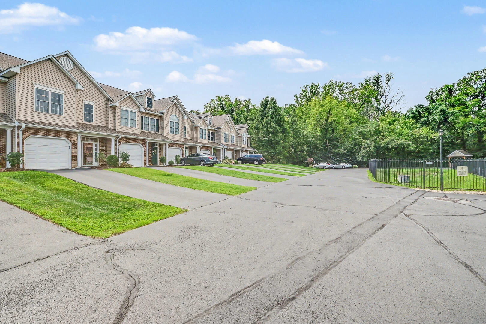 8706 Little Hoop RD - Photo 3
