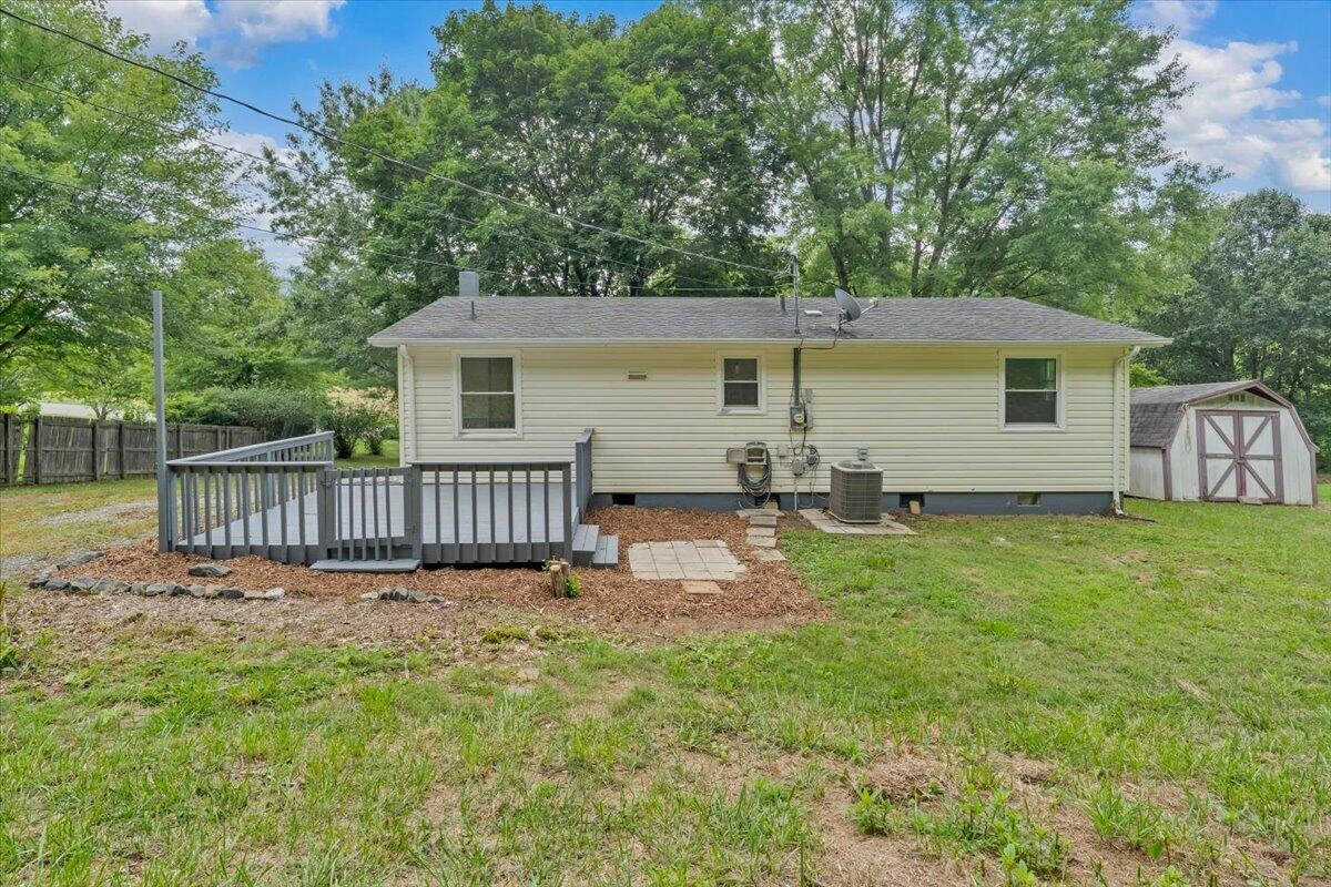 1620 Little Catawba Creek RD - Photo 26