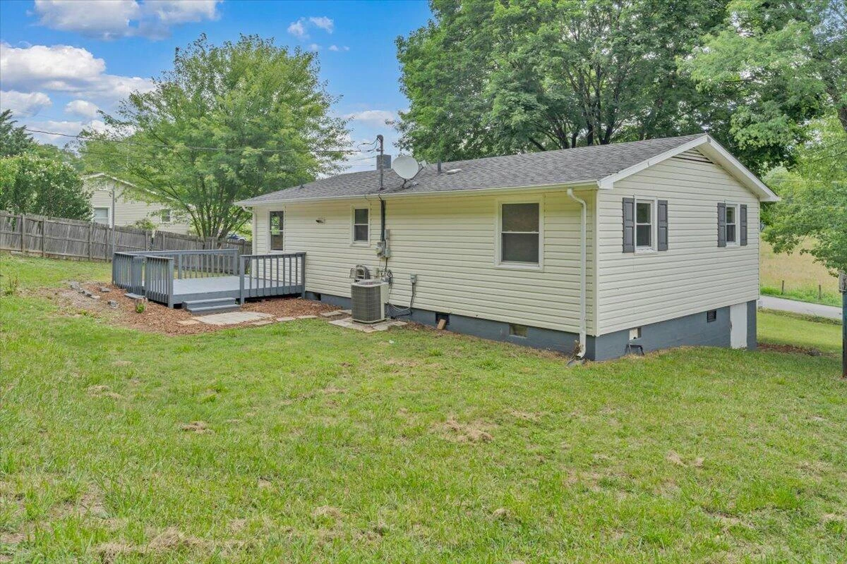 1620 Little Catawba Creek RD - Photo 27