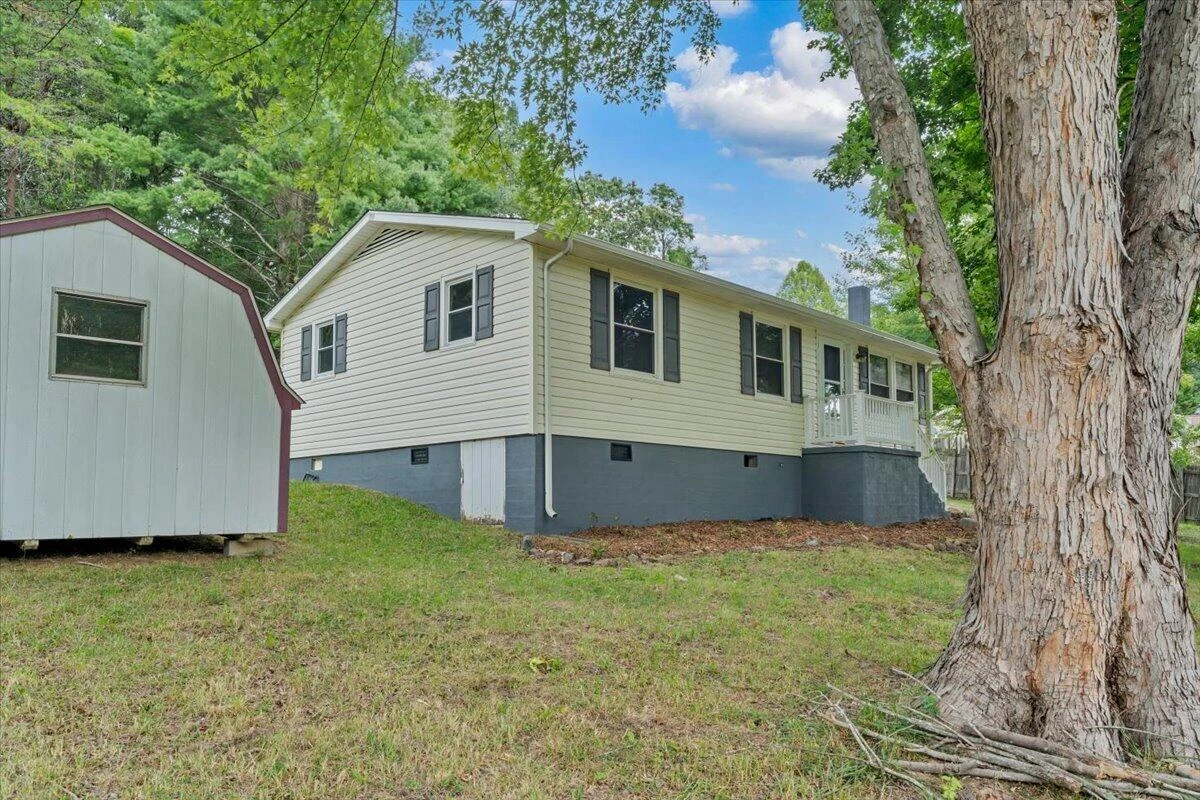 1620 Little Catawba Creek RD - Photo 30