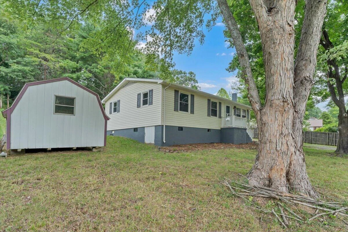 1620 Little Catawba Creek RD - Photo 31