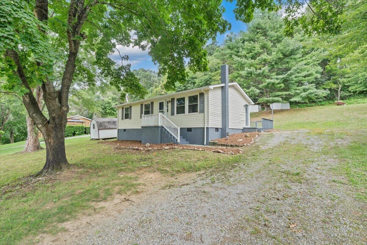 1620 Little Catawba Creek RD - Photo 34