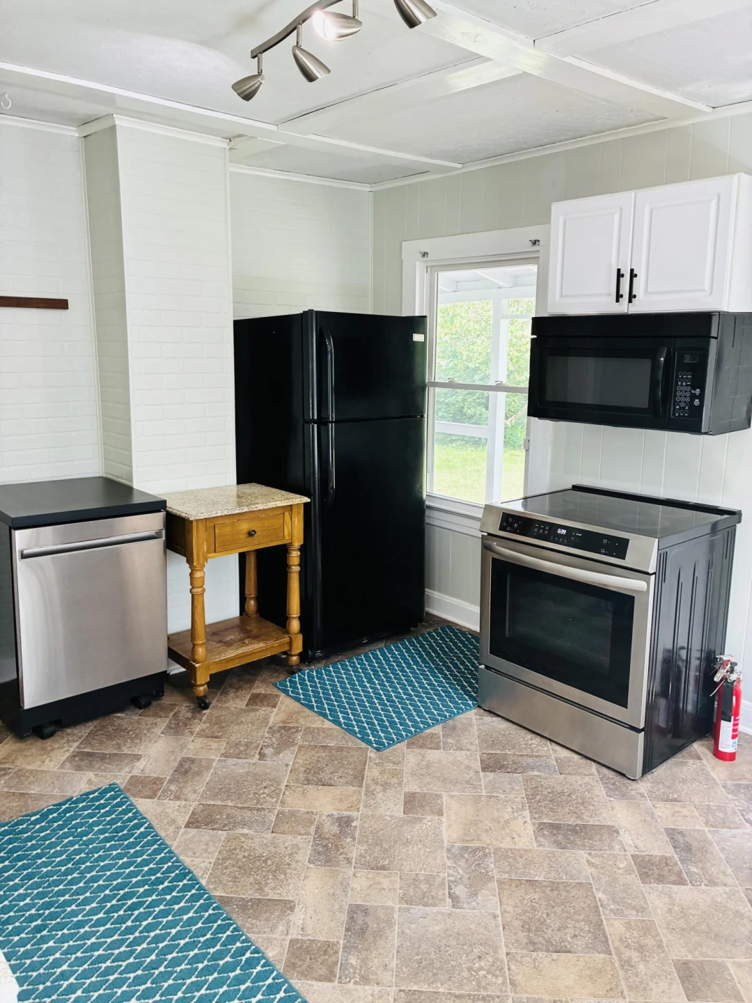 334 Lowe ST - Photo 13