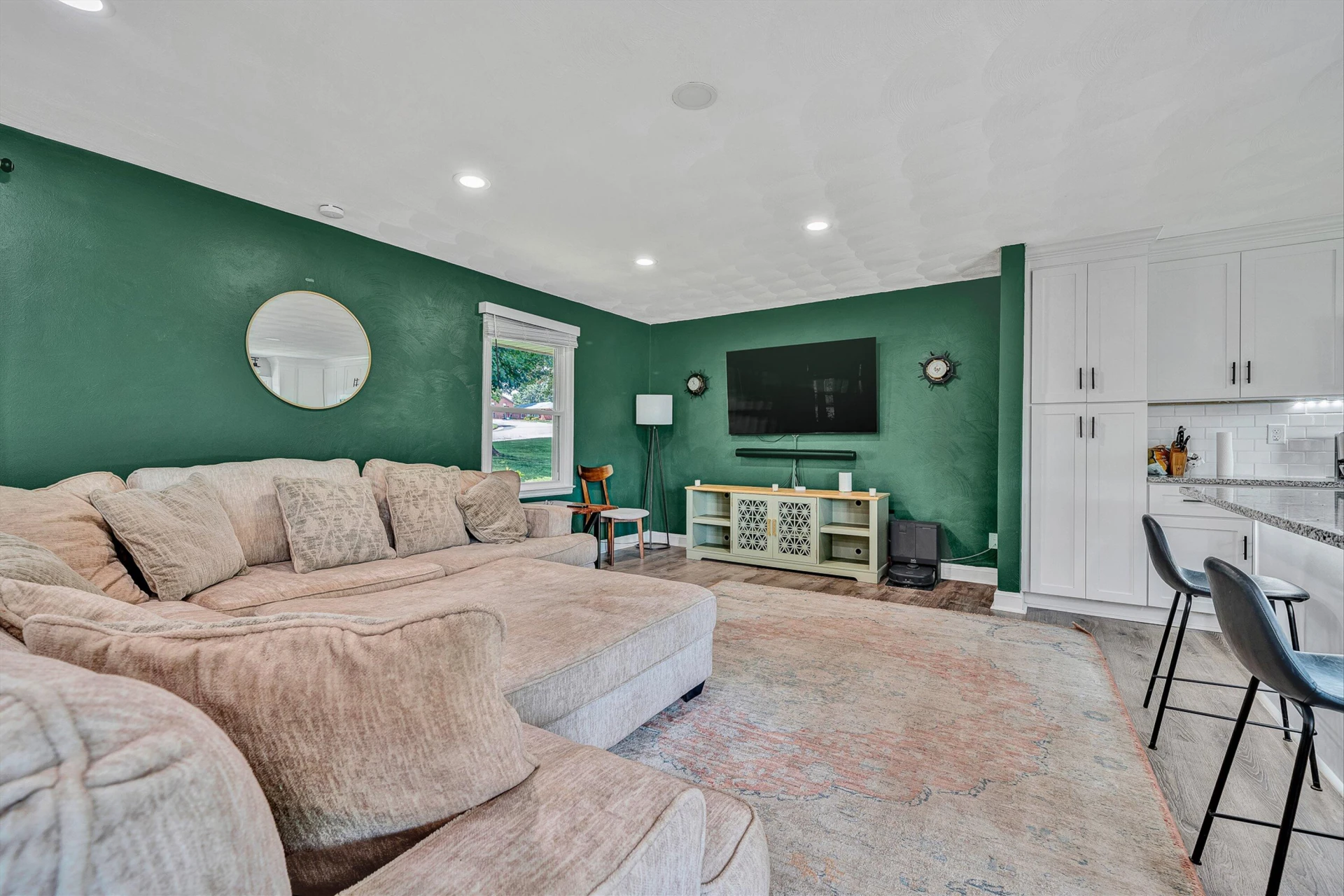 526 Aragona DR - Photo 6
