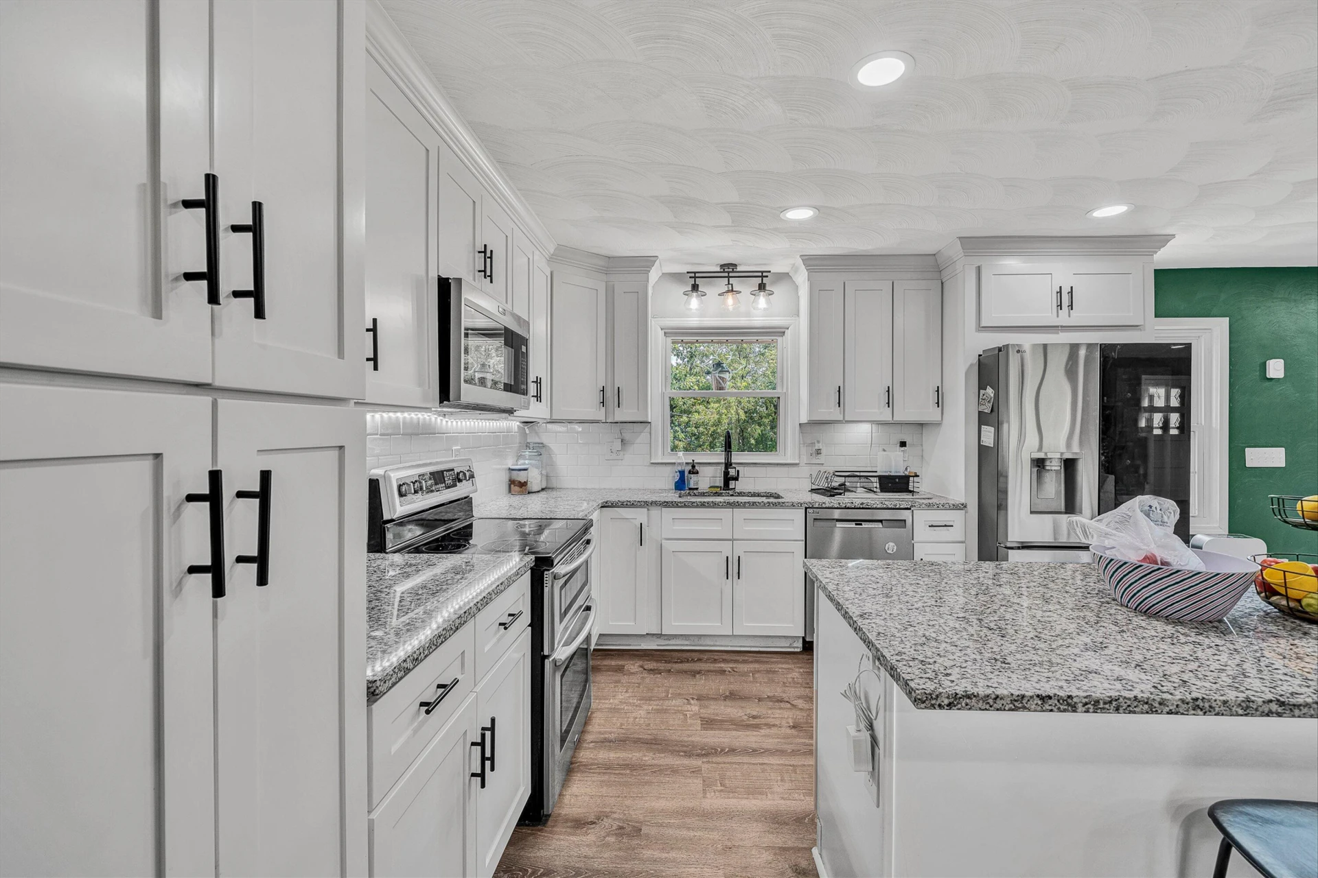 526 Aragona DR - Photo 7