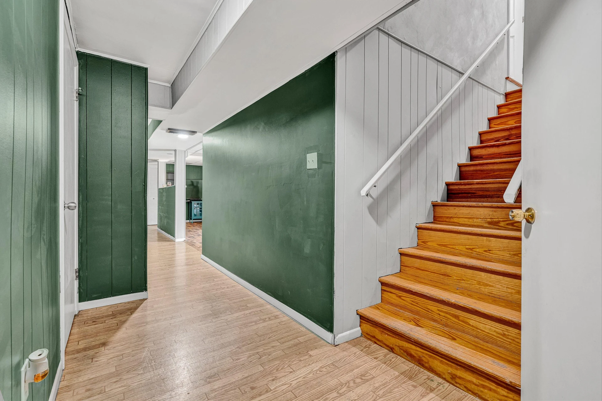 526 Aragona DR - Photo 18