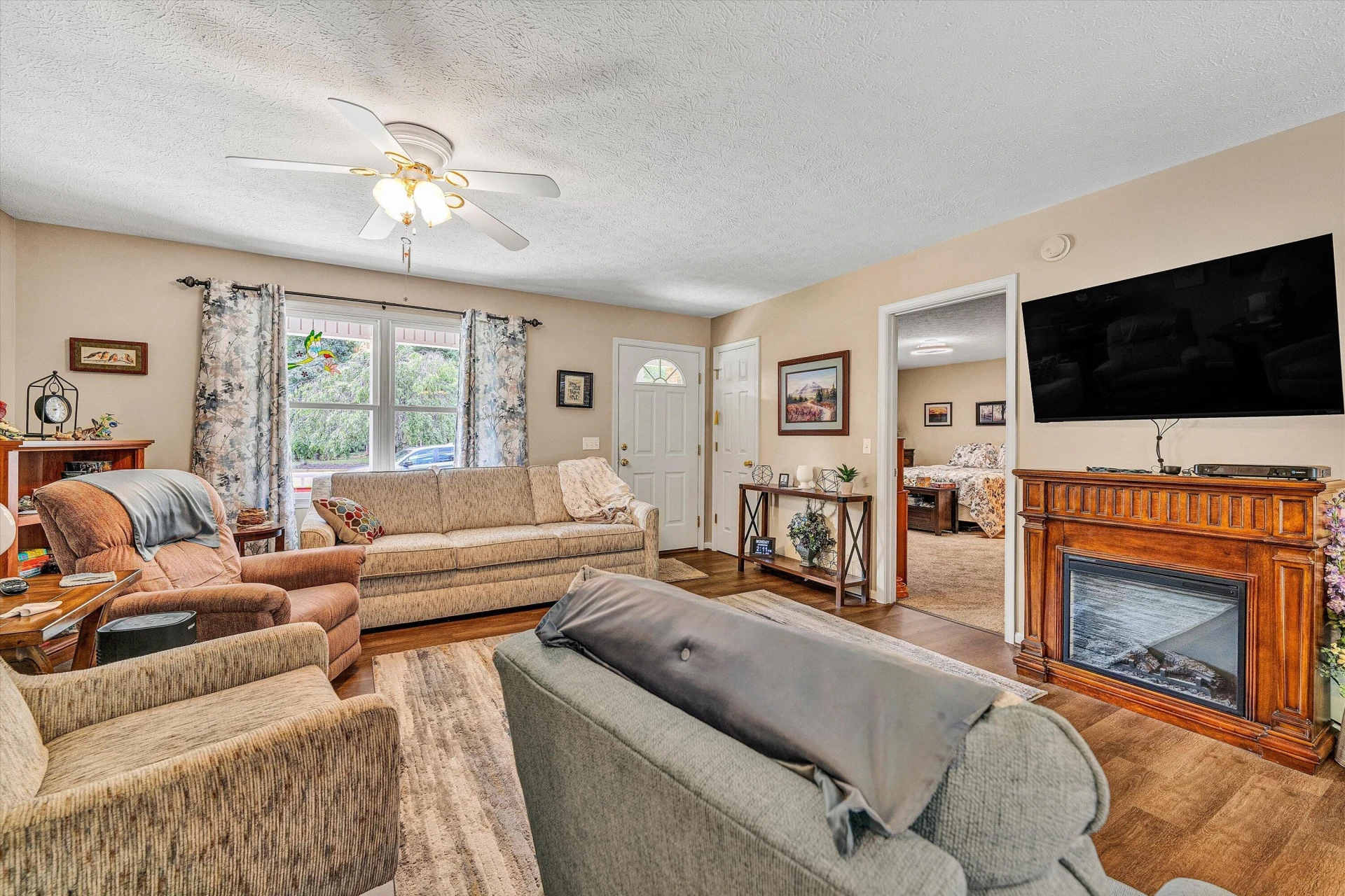 1665 Bellevue RD - Photo 6